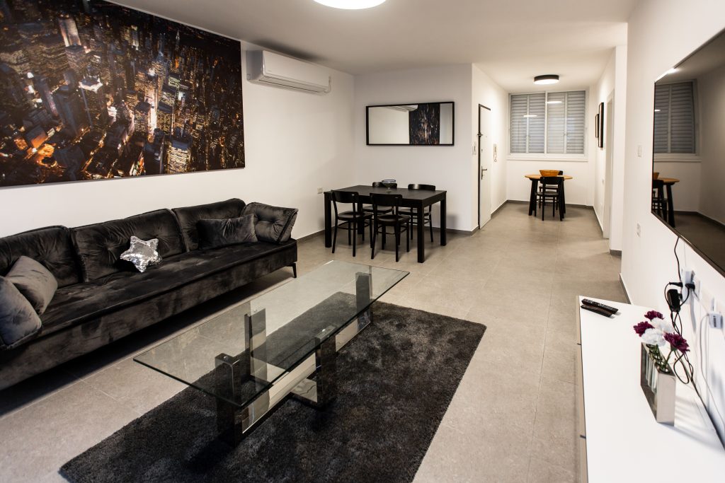 Ussishkin Dream Netanya Apartment Saloon at the center of Netanya